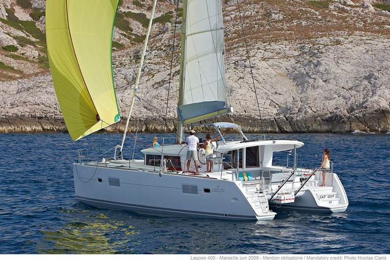 lagoon-400s2-45r5669