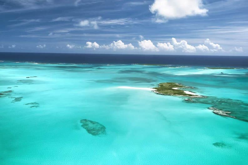 View from above of the ocean in the areas of the Bahamas