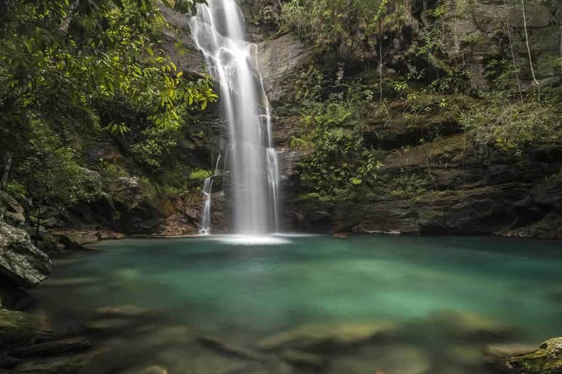 brazil-waterfall-in-chapada-dos-veadeiros-national-park-04