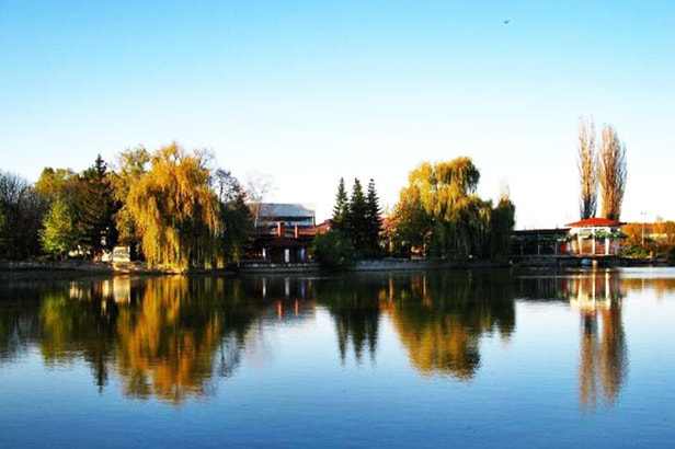 borovo-bulgaria-lago