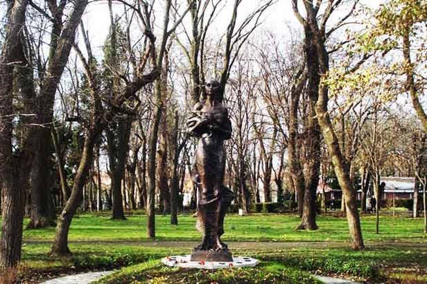 burgas-bulgaria-giardini