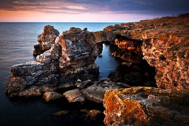 tyulenovo-scogli-tramonto