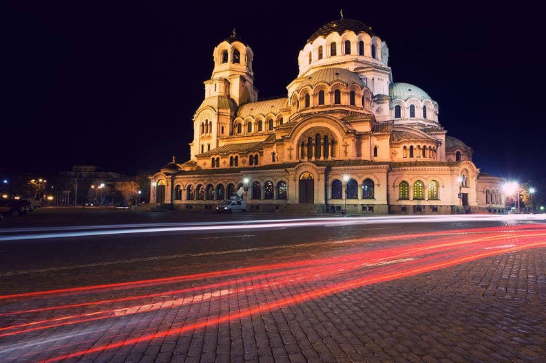 bulgaria-sofia-night