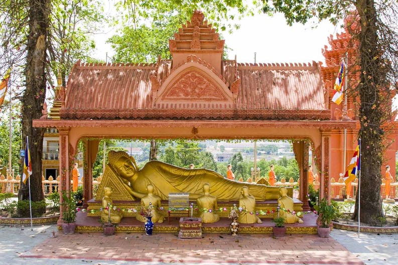 cambodia-sihanoukville-reclining-buddha