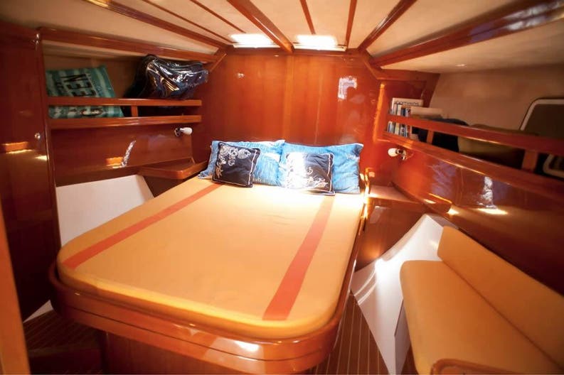 oceanstar-51-2-interior-03