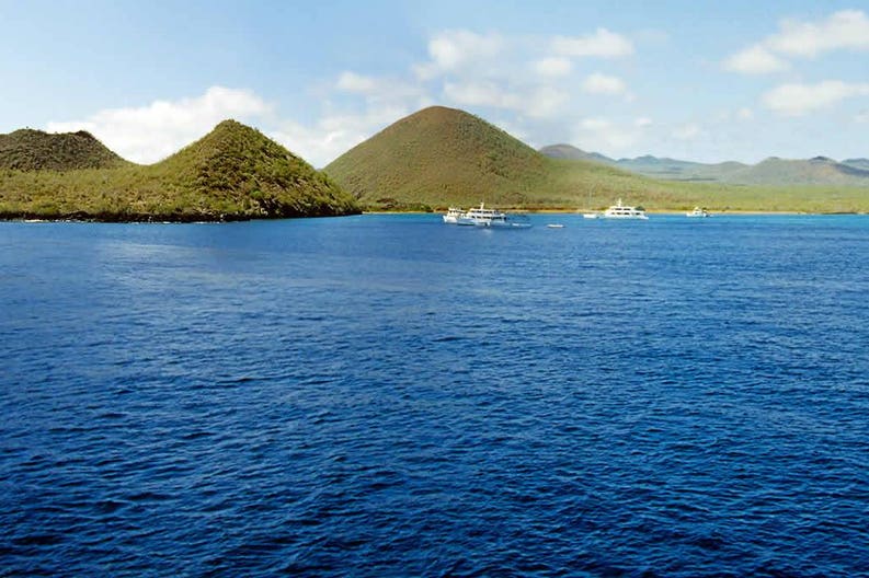 galapagos-coast-of-floreana