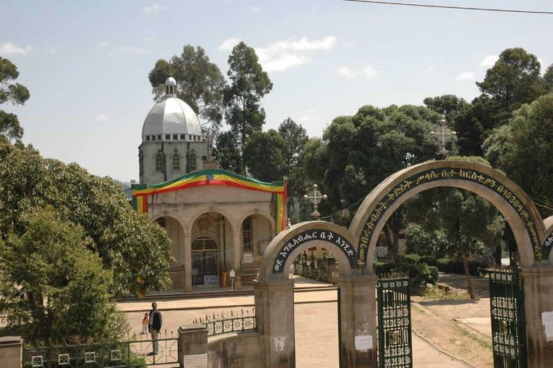 ethiopia-addis-abeba-church-in