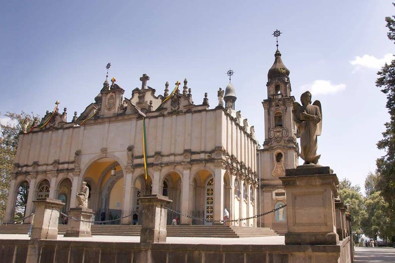 ethiopia-addis-abeba-holy-trinity-cathedral