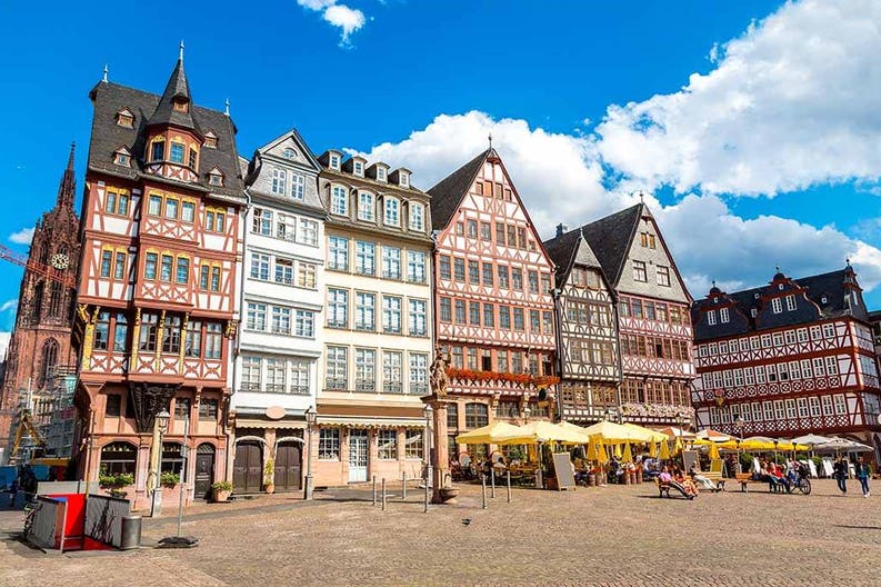 frankfurt-historic-center-dom-romer