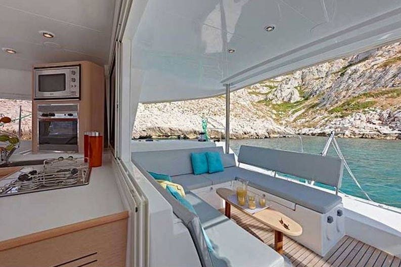 Lagoon 400 interiors Lagoon 400 interiors