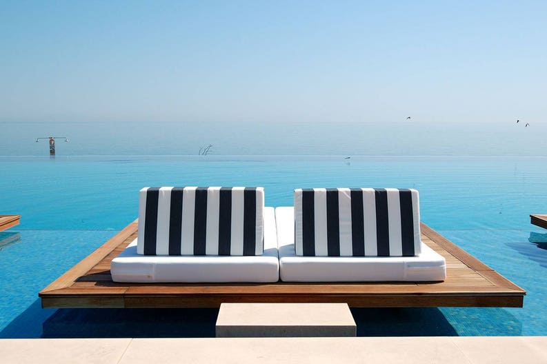 greece-infinity-pool