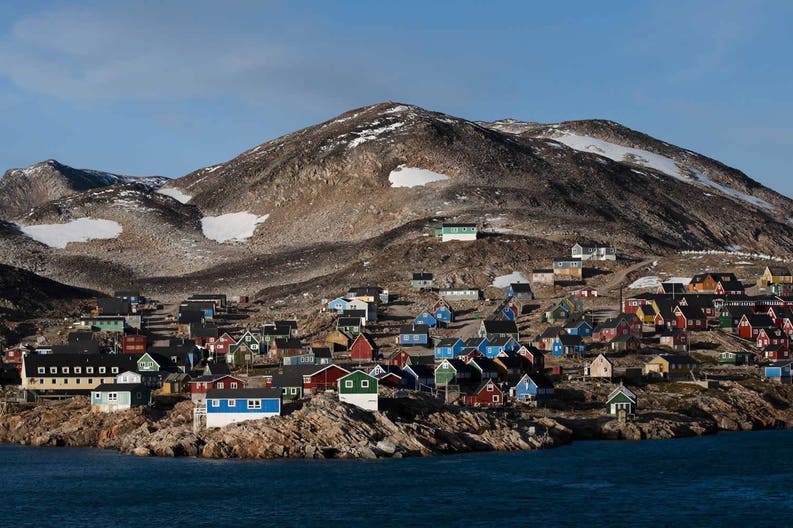 greenland-ittoqqortoormiit-village