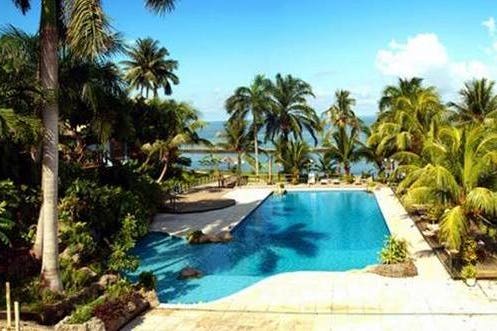 villa-caribe-livingstone-piscina