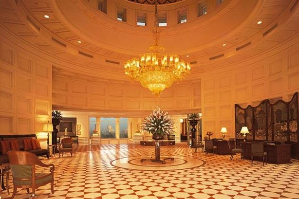 Lobby dell'Oberoi Amarvilas a Agra in India