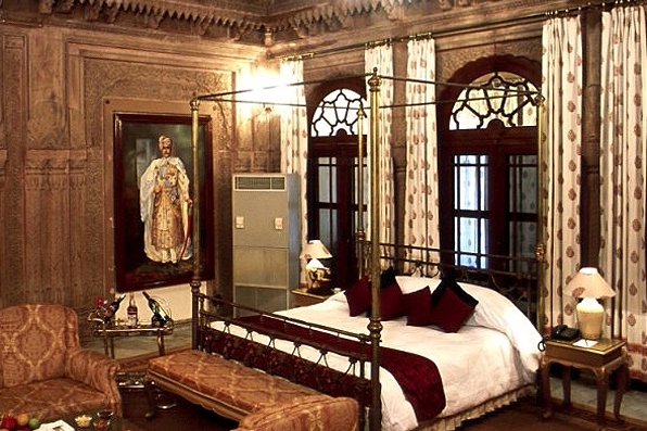 laxmi-niwas-palace-bikaner-camera