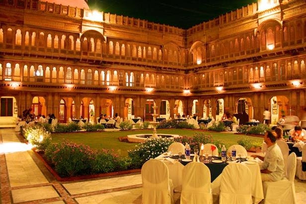 laxmi-niwas-palace-bikaner-esterno