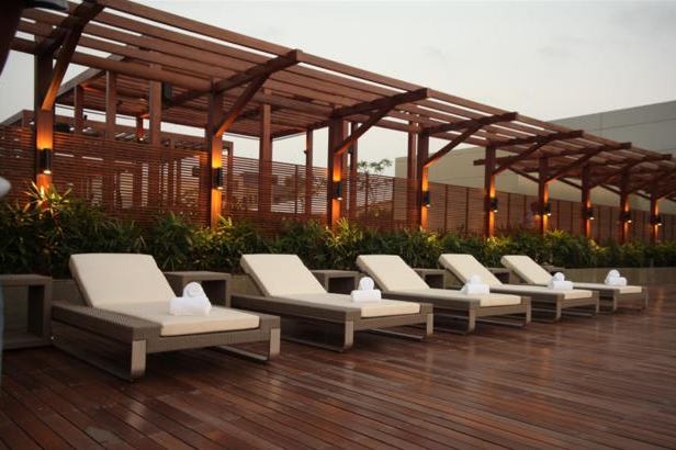 Swimmingpool of the Swissotel Kolkata in Calcutta in India