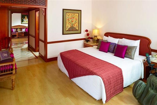 Bedroom of the GRT Grand Chennai Hotel in Chennai in India