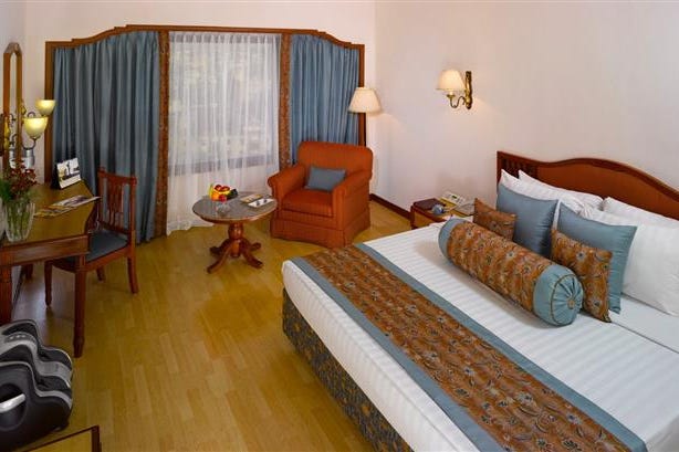 Bedroom of the GRT Grand Chennai Hotel in Chennai in India
