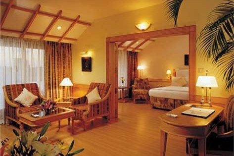 Big bedroom of Le Meridien Hotel in Cochin in India