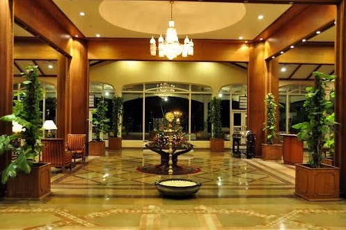 Hall of Le Meridien Hotel in Cochin in India