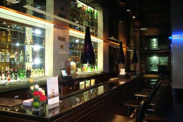 Bar de Le Meridien Coimbatore a Coimbatore in India