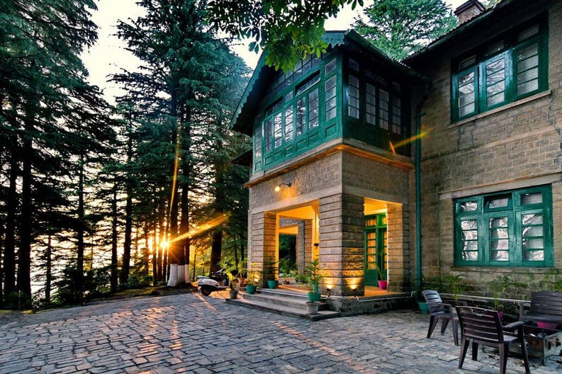 hotel-brijvilla-a-luxury-experience-dalhousie