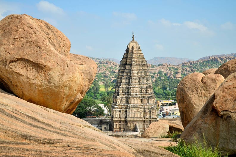 india-hospet-virupaksha-temple-hampi-karnataka-198970265