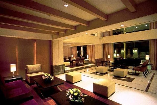 Lobby of the Golden Tulip Hotel in Jaipur in India