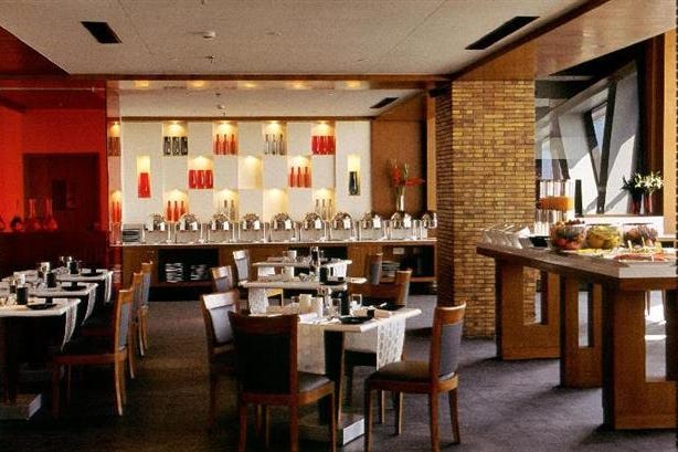 Restaurant of the Golden Tulip Hotel in Jaipur in India