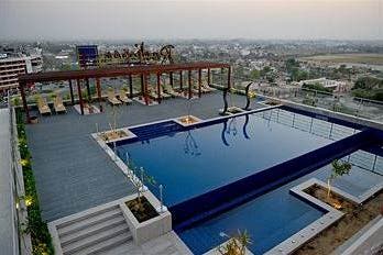 Rooftop Pool