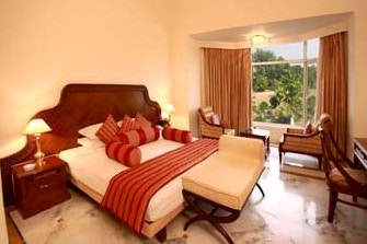Bedroom of the Ramada Khajuraho Hotel in Khajuraho in India