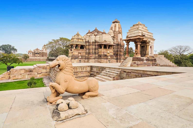 india-khajuraho-complex-temple-group
