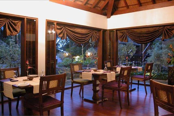 taj-green-cove-resort-kovalam-ristorante2