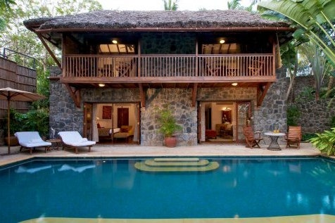 vivanta-by-taj-kovalam-piscina