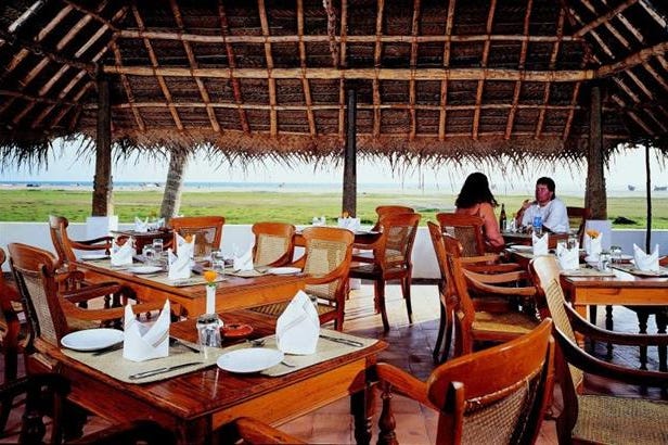 Ristorante esterno del Travancore Heritage di Kovalam in India