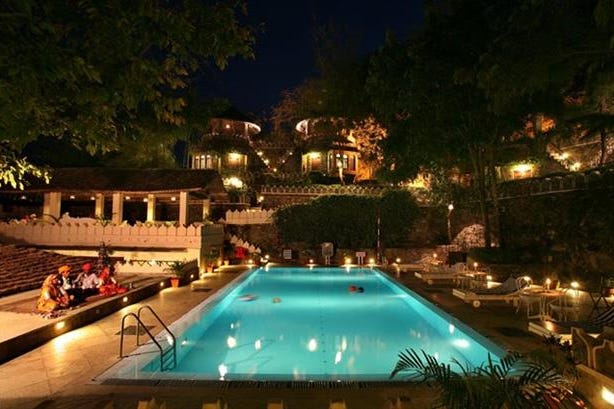 Swimming pool of The Aodhi Hotel in Kumbhalgarh in India