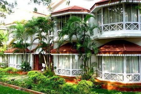Vista dell'esterno delle camere del The Gateway Hotel a Madurai in India