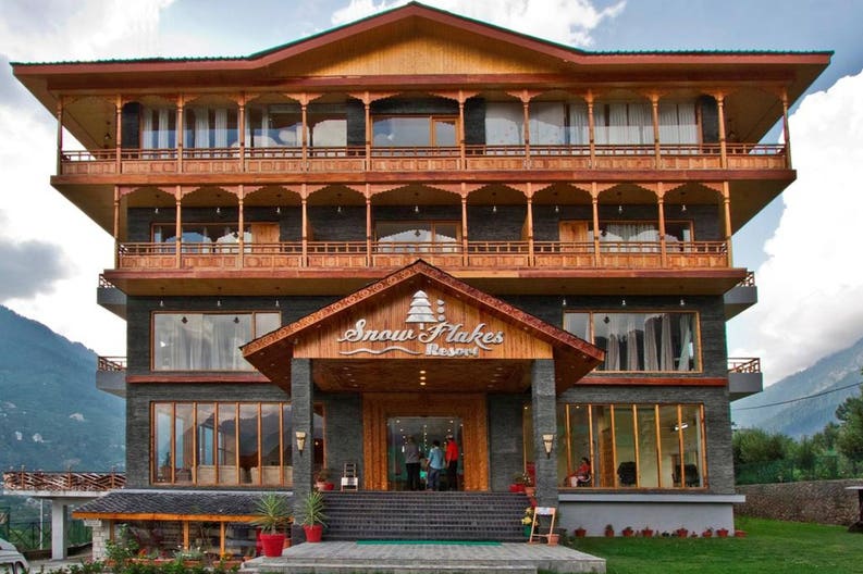 snowflakes-resort-manali