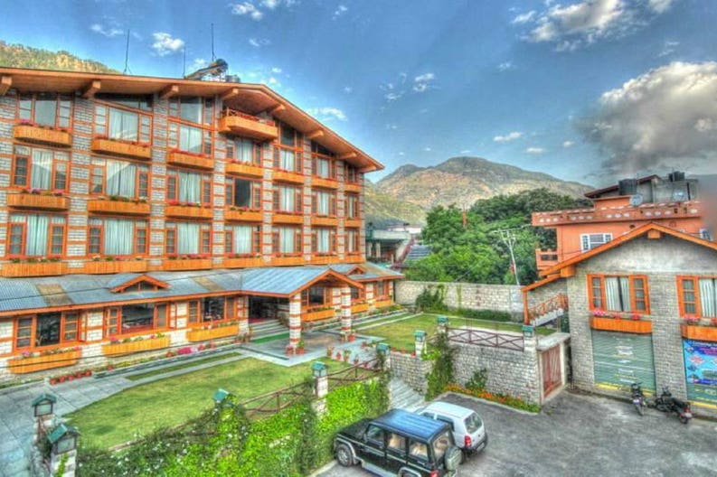 victory-resorts-manali