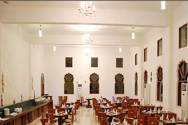 hotel-sara-vilas-mandawa-ristorante