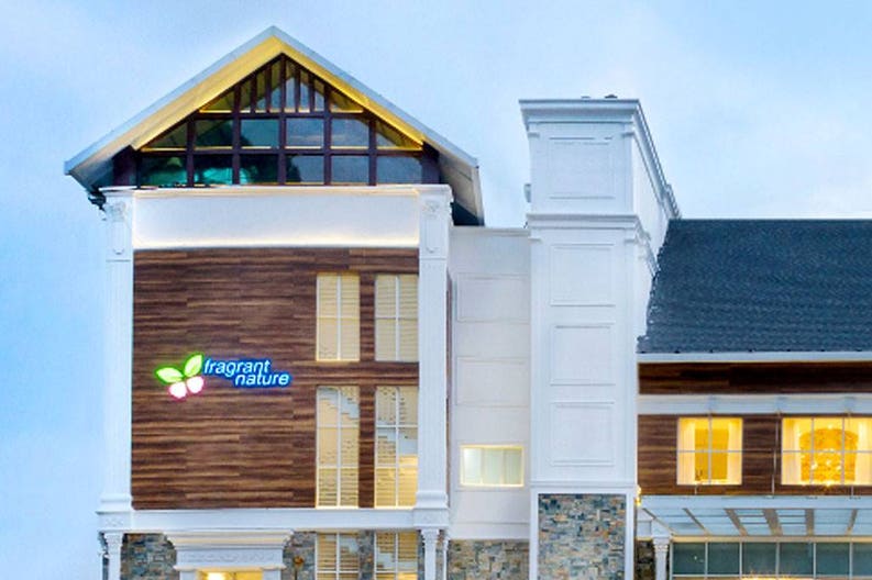 Vista esterna dell'hotel Fragrant Nature a Munnar in India