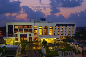 sunway-grt-grand-pondicherry-esterno