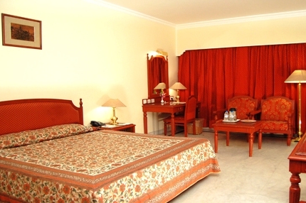 annamalai-international-pondicherry-camera2