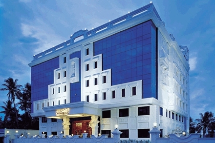 annamalai-international-pondicherry-facciata