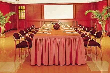 annamalai-international-pondicherry-sala-riunioni2i