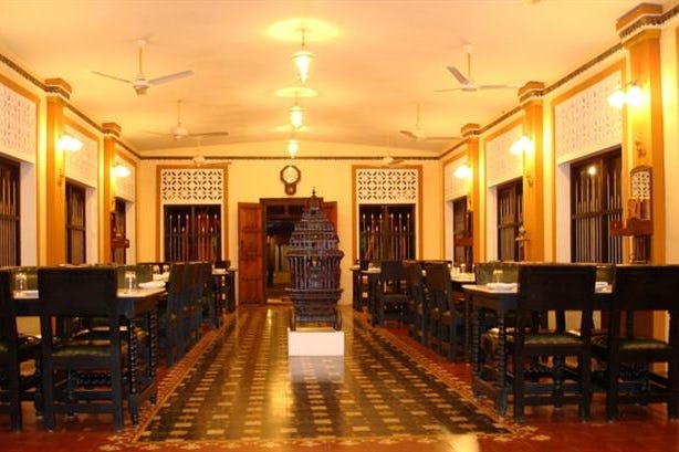 Restaurant at the Indeco Hotel in Swamimalai in India