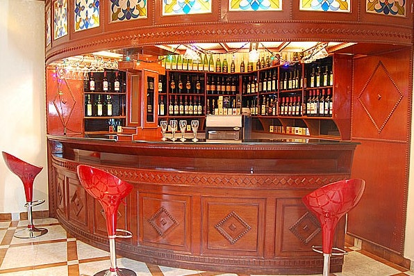 ideal-river-view-tanjore-bar