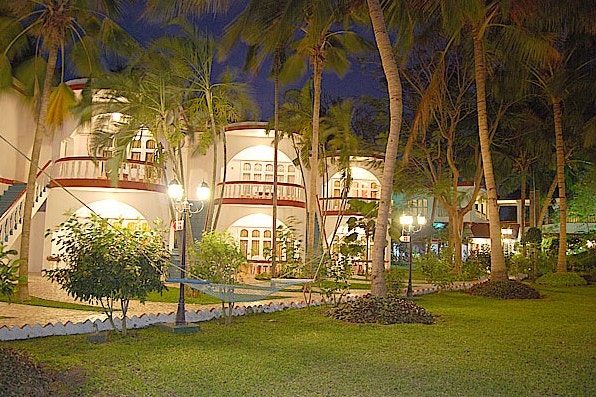 ideal-river-view-tanjore-esterno-hotel