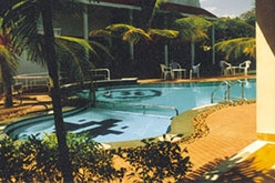 Piscina del Sangam Hotel a Tanjore in India